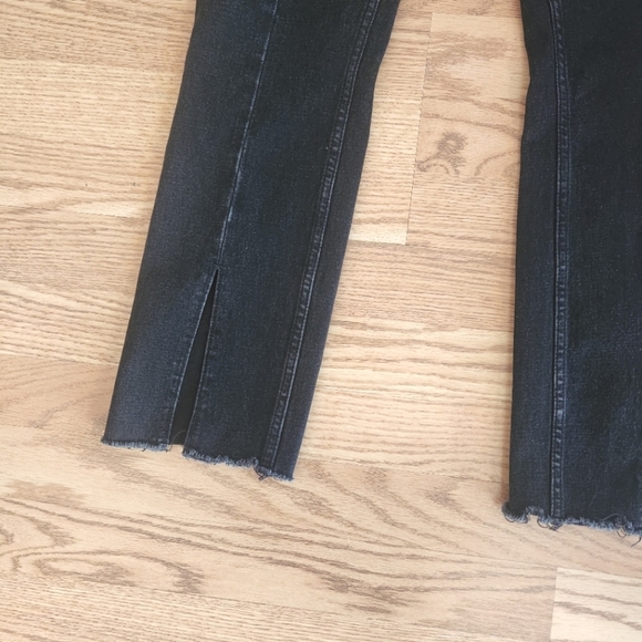 EUC Abercrombie & Fitch The Skinny High Rise In Black, Size 6/28 - Picture 3 of 9